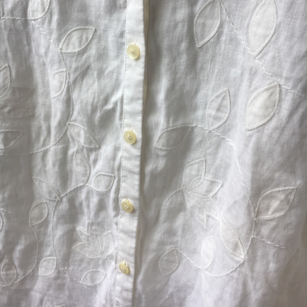 J. Jill flower detailed, linen, white blouse NWOT - Picture 3 of 7