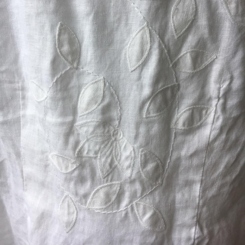 J. Jill flower detailed, linen, white blouse NWOT - Picture 6 of 7
