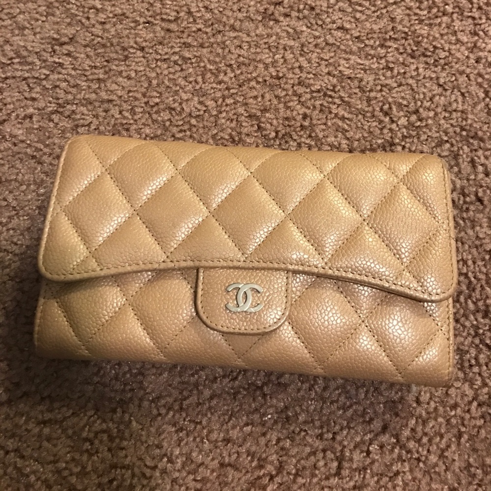Chanel purse