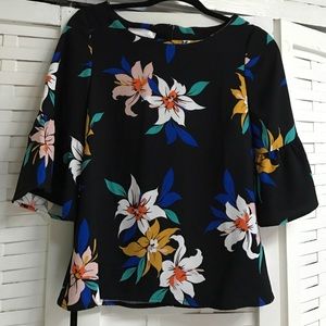 NWT floral blouse