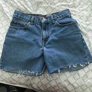 Vintage high waisted Levi shorts
