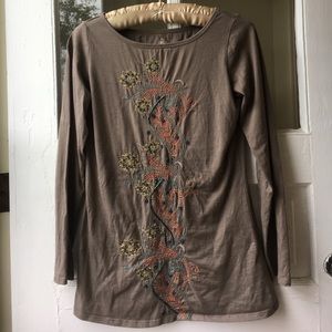 The Territory Ahead embroidered long sleeve NWOT