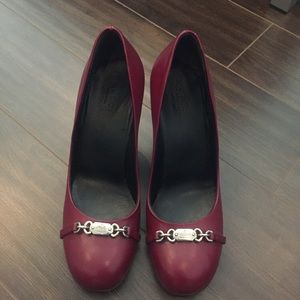 Gucci classic heels