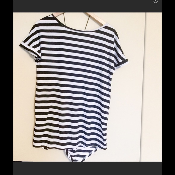 Striped gathered Hem T-Shirt - Picture 5 of 5