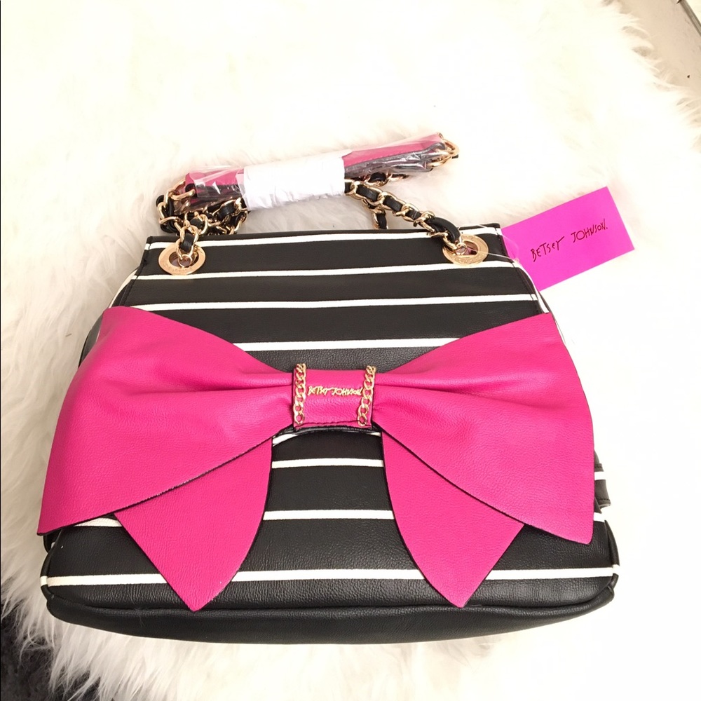 Betsey Johnson Oh Bow You Didn't Chain Strap Bag - Picture 2 of 8