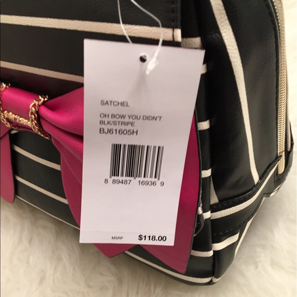 Betsey Johnson Oh Bow You Didn't Chain Strap Bag - Picture 6 of 8