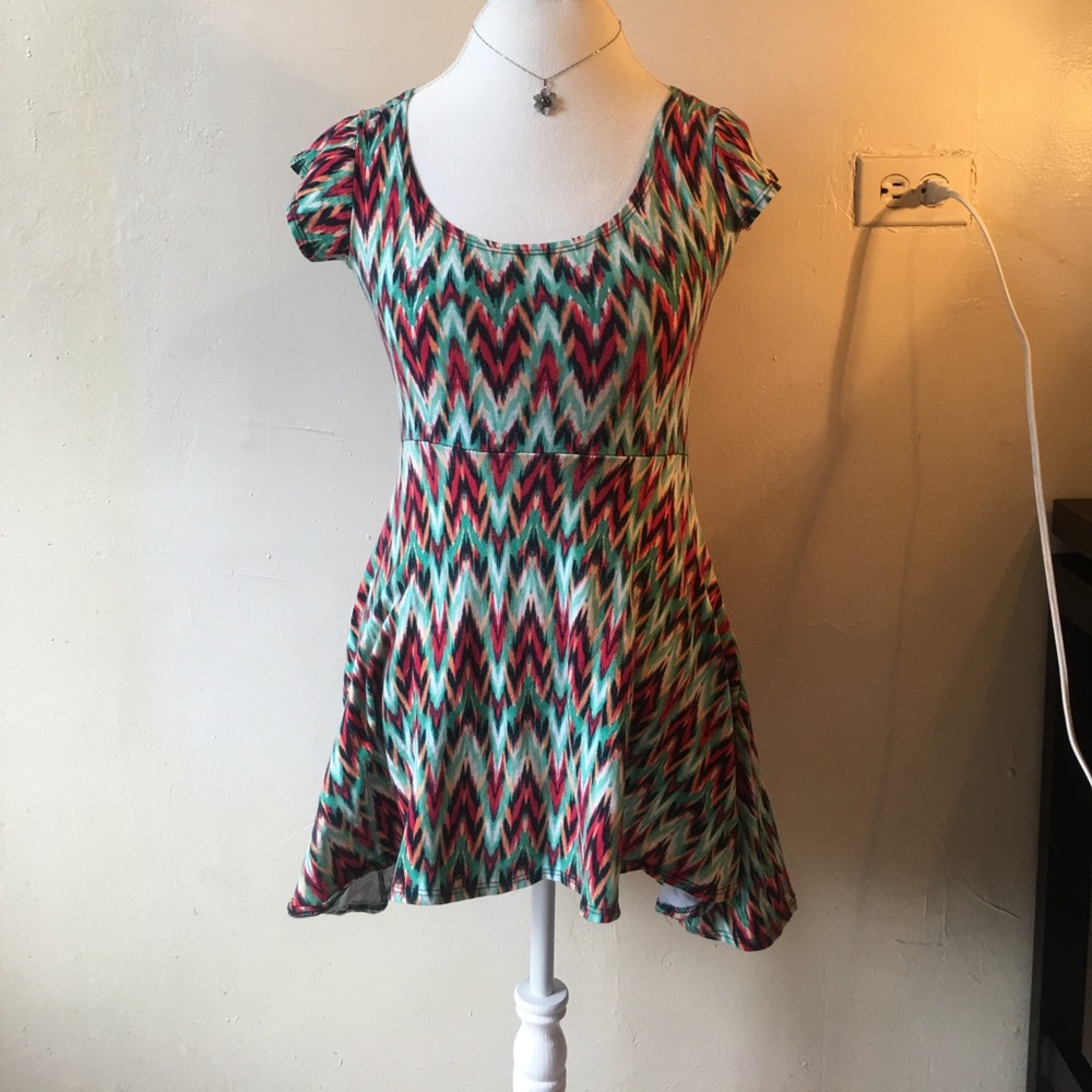DGNY chevron patterned dress