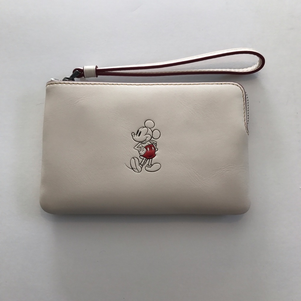 🚫SOLD🚫 NWT Disney + Coach Mickey Wristlet - Picture 1 of 5