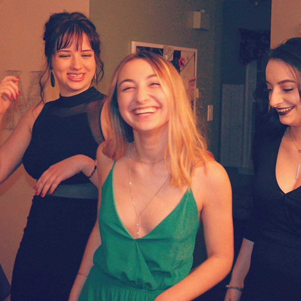 Meet your Posher, Ashley