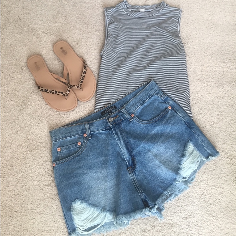 ✨FINAL DROP ✨High waisted distressed jean shorts