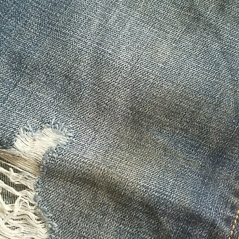 Distressed Jean - Picture 3 of 3