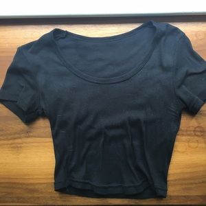 Black scoop neck crop top