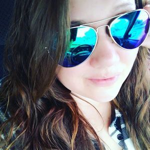 Meet your Posher, Sherri
