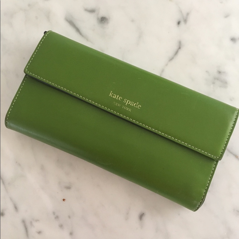 Kate Spade Long Wallet Apple Green