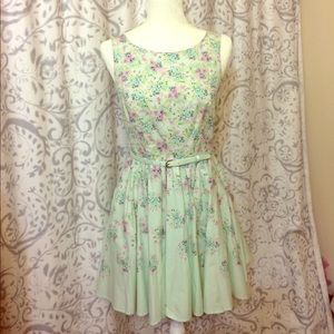 Cute flower print dress