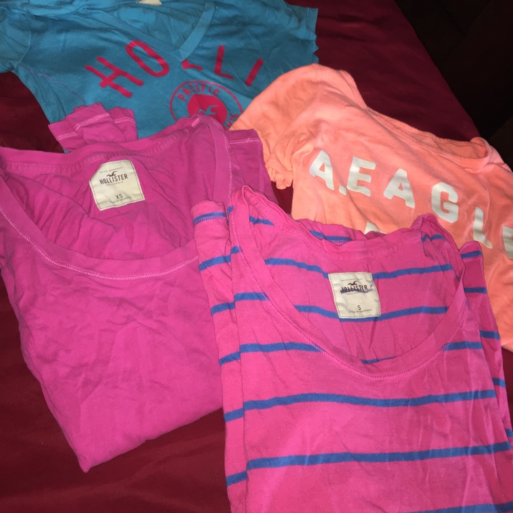 3 t-shirts/2 long sleeve, selling them together.