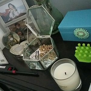 Meet your Posher, Melida