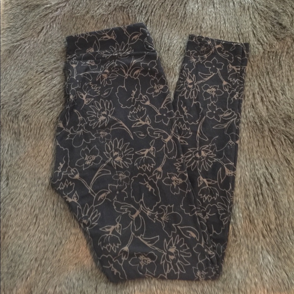 Unicorn Lularoe Leggings Black with Flower Print
