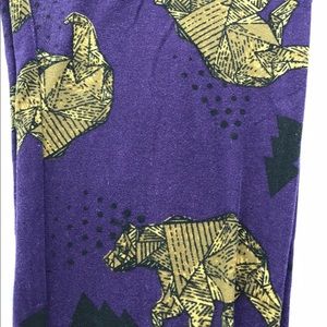 Lularoe purple bear leggings!