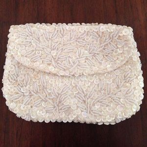 Vintage white beaded bag