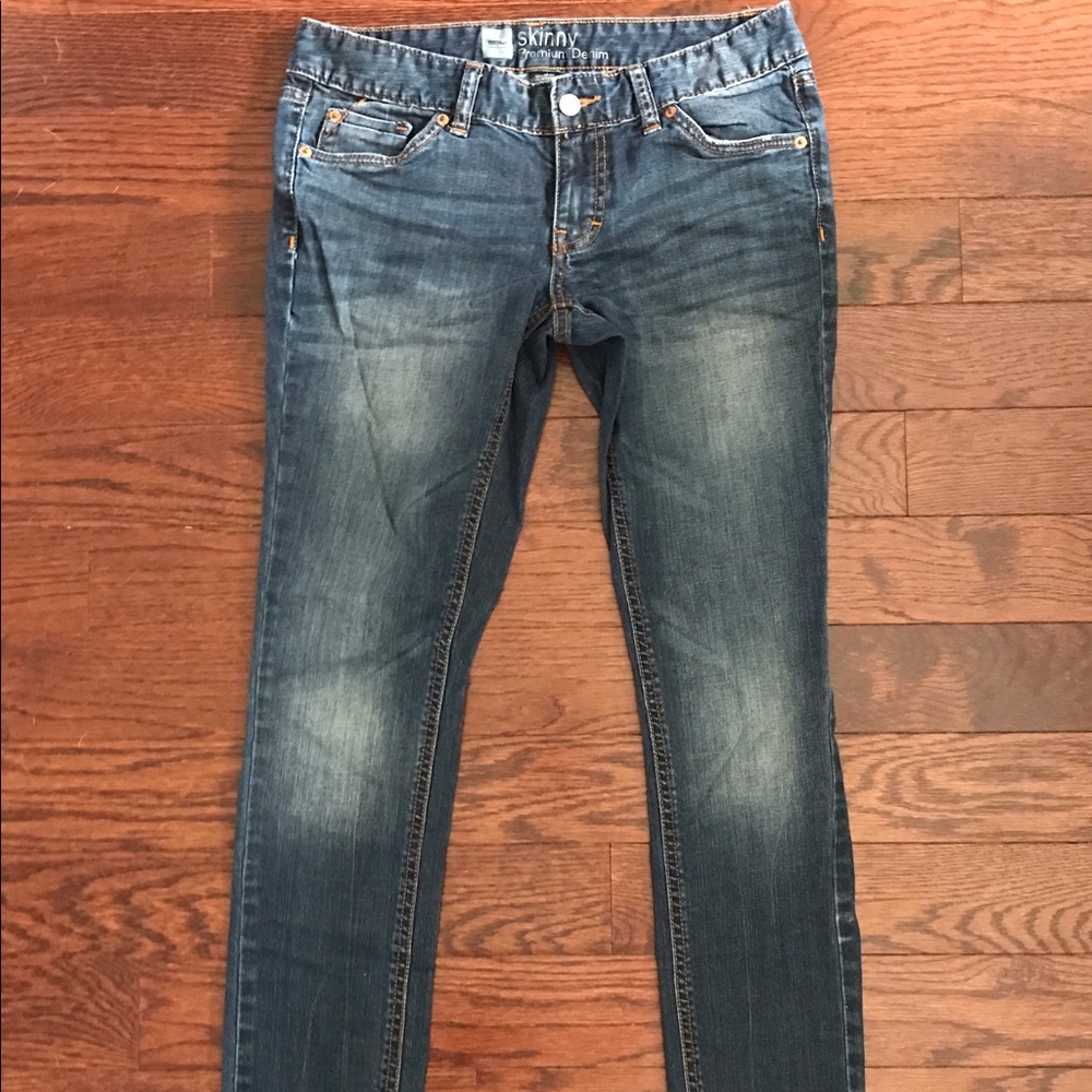 Mossimo Size 4S Skinny Jeans