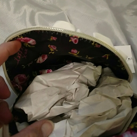 Betsey Johnson cosmo mini ruffle white floral NWT - Picture 6 of 6