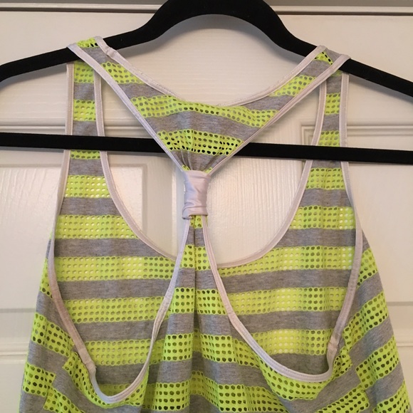 Nike Tank Top - Picture 5 of 6