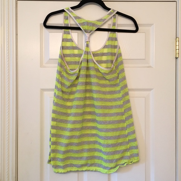 Nike Tank Top - Picture 6 of 6