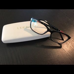 👍 Versace glasses super cool and discounted!