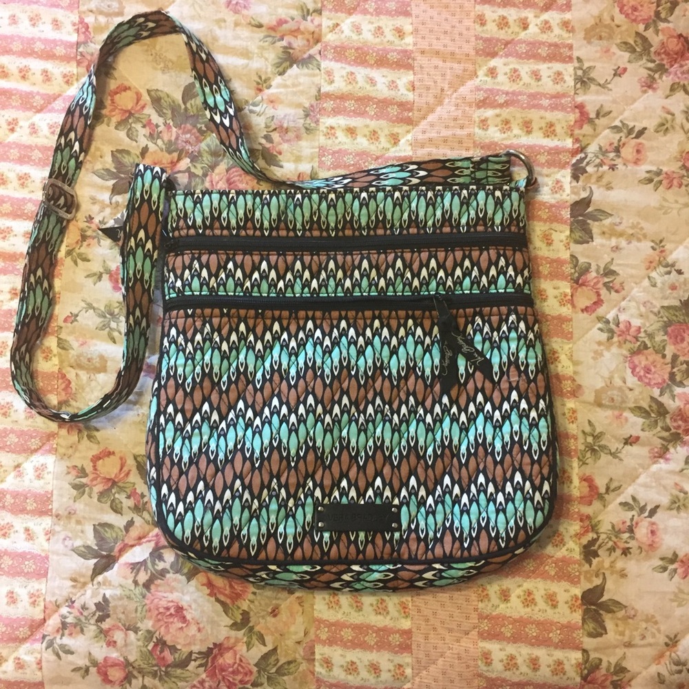 Vera Crossbody