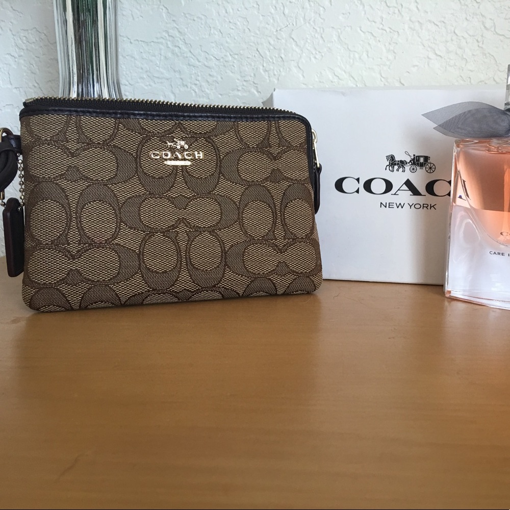 ‼️ AUTHENTIC COACH WRISTLET NWOT‼️