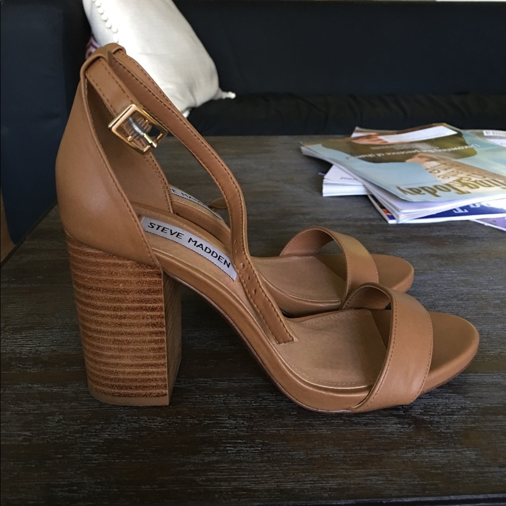 Steve Madden Tan Heel Size 6