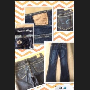 American Eagle Outfitters Skinny Kick Jeans🌸