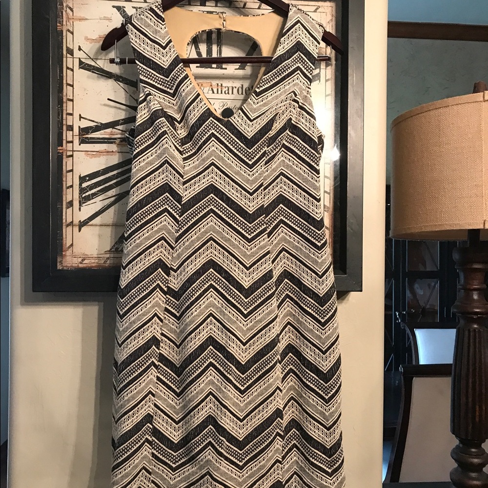 Chelsea & Violet Dress