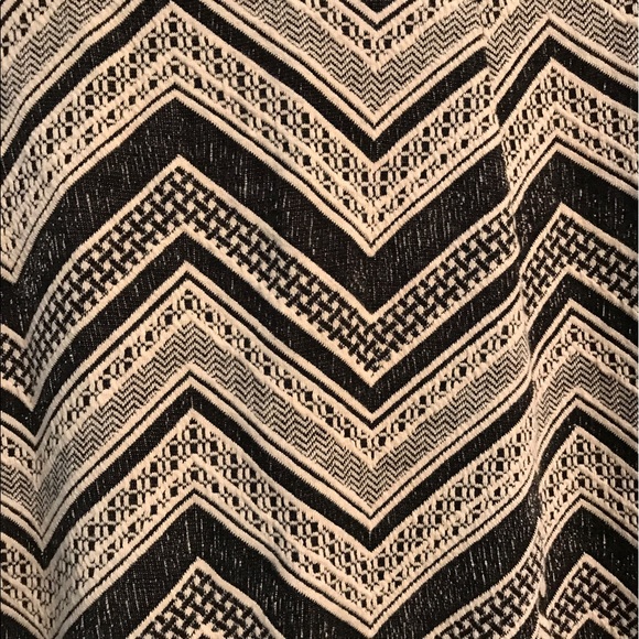 Chelsea & Violet Dress - Picture 3 of 4