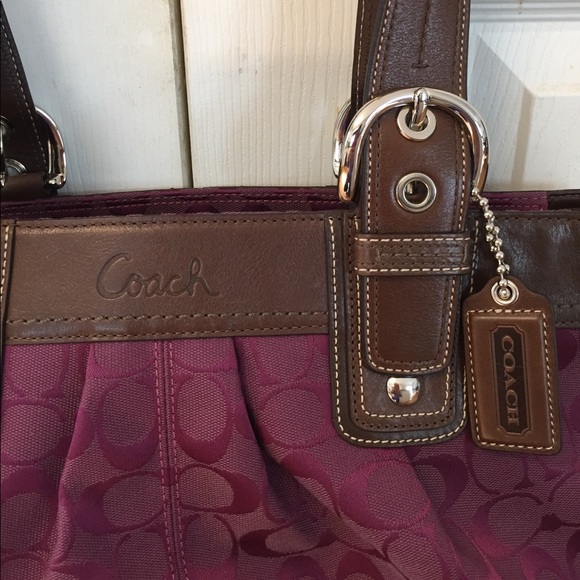 Coach Pocketbook- Plum Color NWOT - Picture 3 of 4