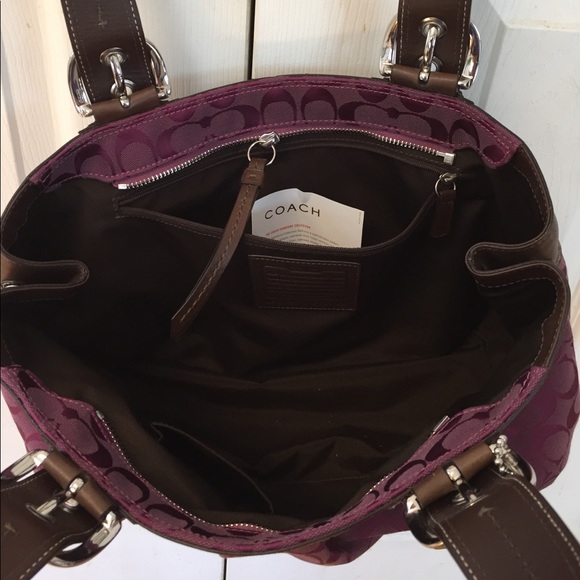 Coach Pocketbook- Plum Color NWOT - Picture 4 of 4