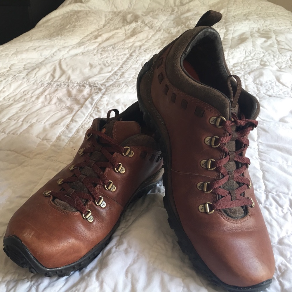 Women's Merrell Chameleon Arc Traveler size 8.5