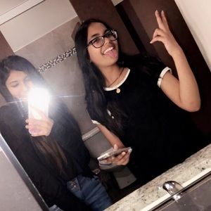 Meet your Posher, Shania