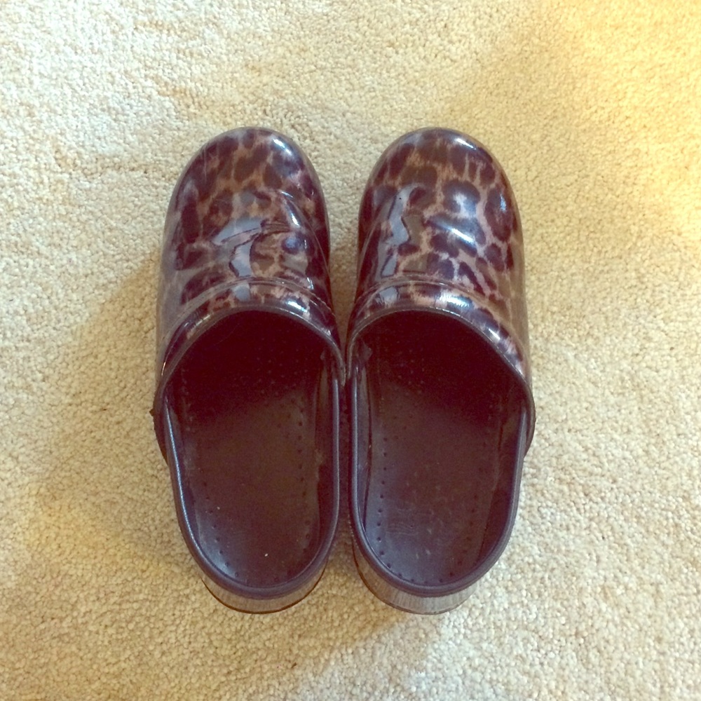 Cheetah print danskos