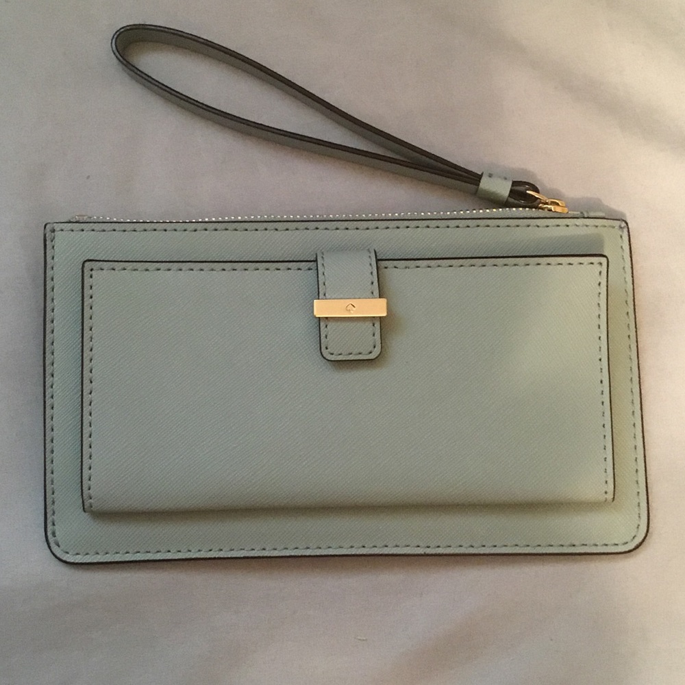 Kate Spade Karolina wristlet purse