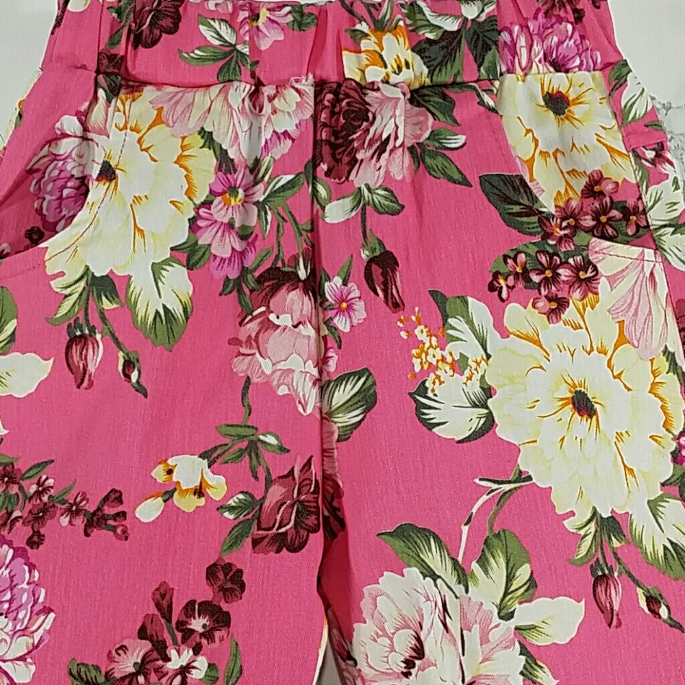 SALE***Pink Giant Flowers pants. Kids   :)