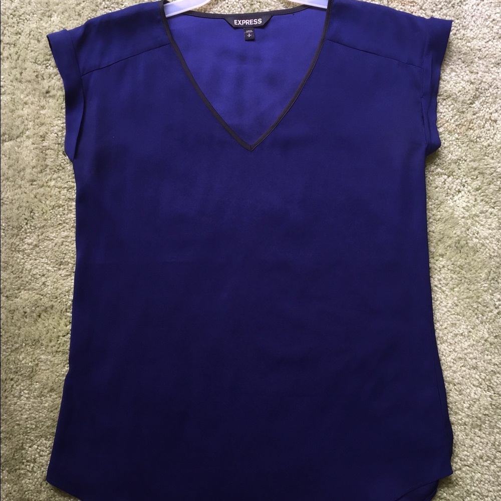 Express Top - Picture 2 of 3