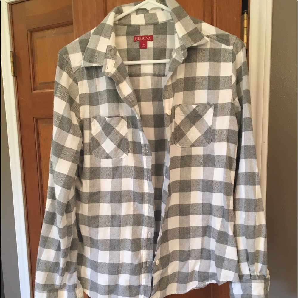 Plaid Button up shirt Gray and White Medium
