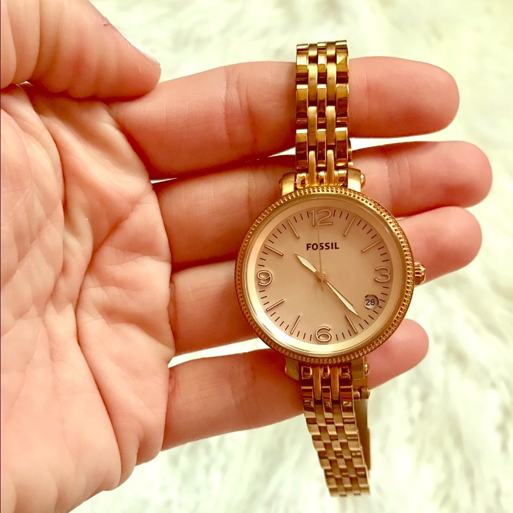 ⚜️ Fossil Rose Gold Watch ⚜️