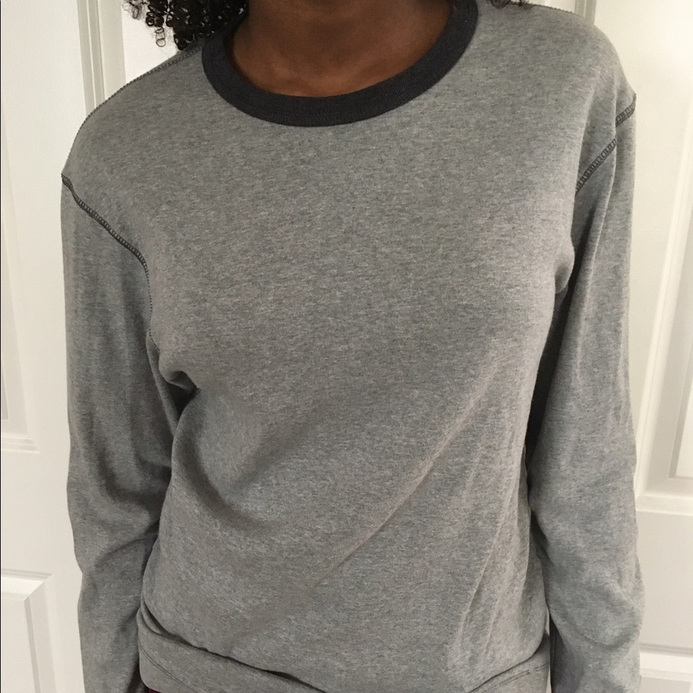 Gray sweatshirt