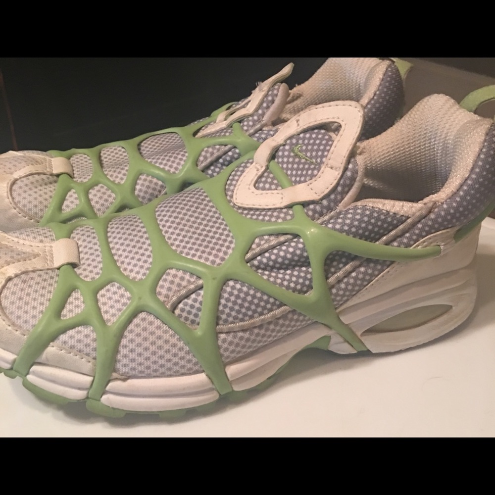 Nike Duralon slip-ons