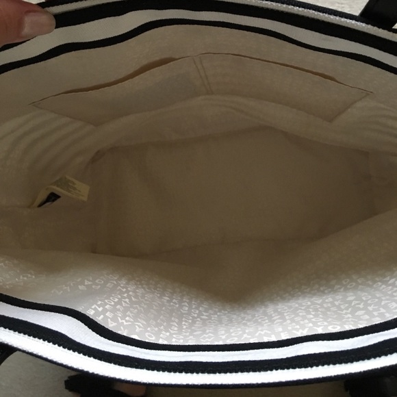 NWT Kate Spade *QUEEN BEE* Canvas Tote - Picture 6 of 6