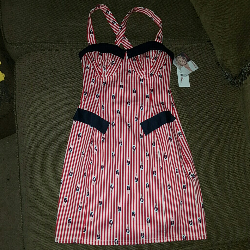 🇺🇸BRAND NEW W/TAGS! Perfect for 4th of July!🇺🇸