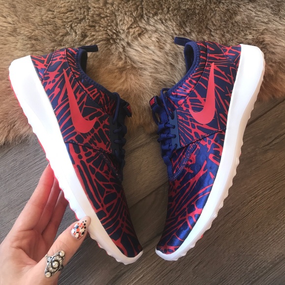 NWT Nike juvenate print ❤️ - Picture 2 of 7